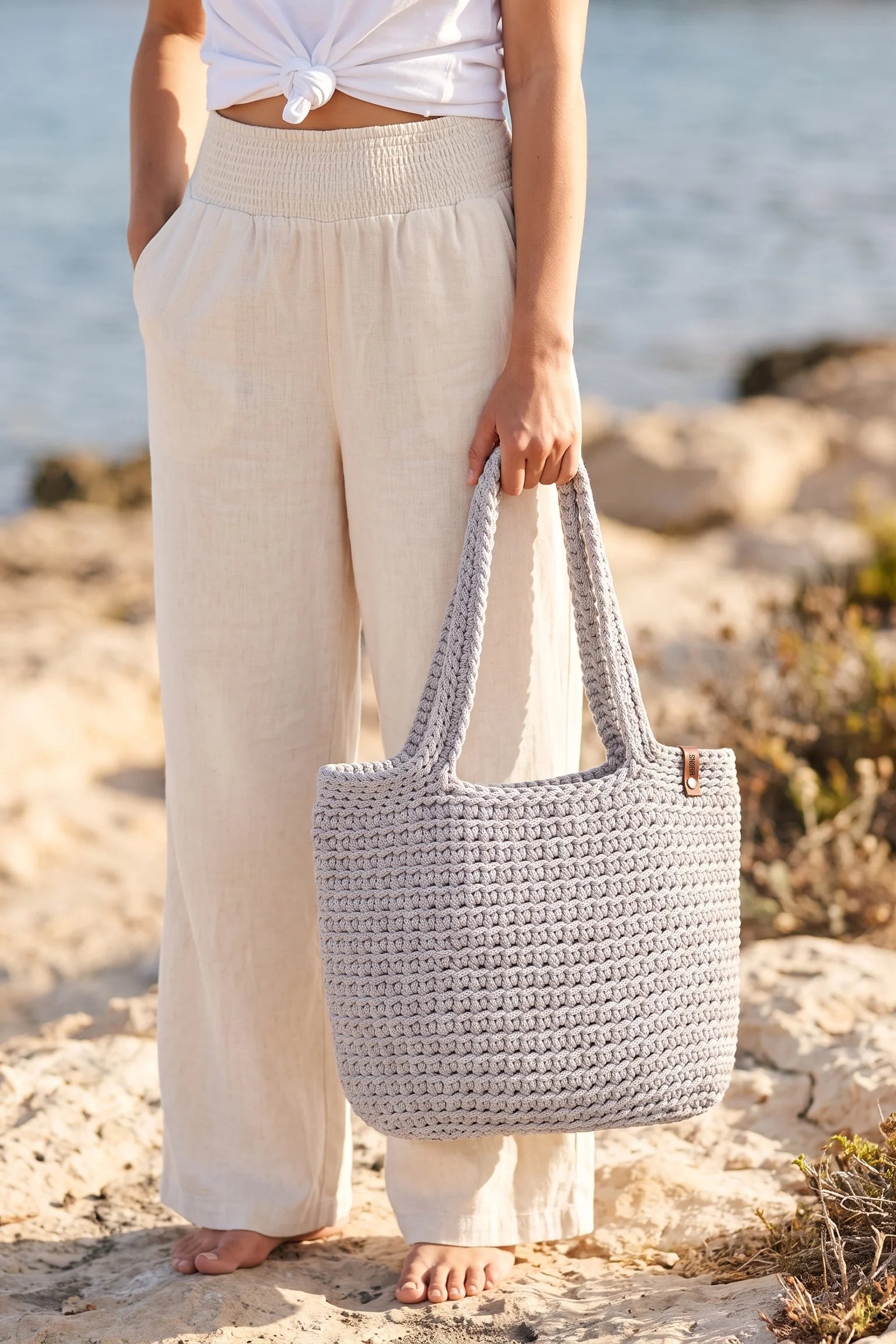 Dove Tote